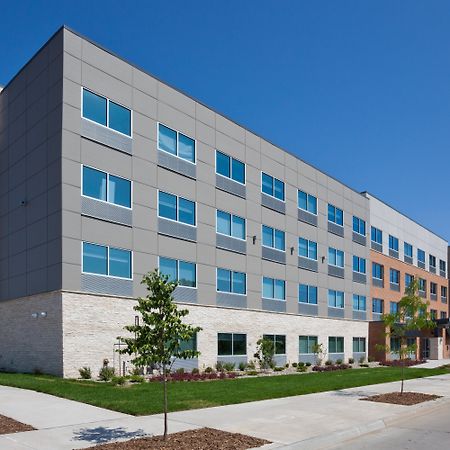 Holiday Inn Express And Suites Des Moines Downtown By Ihg Exterior photo