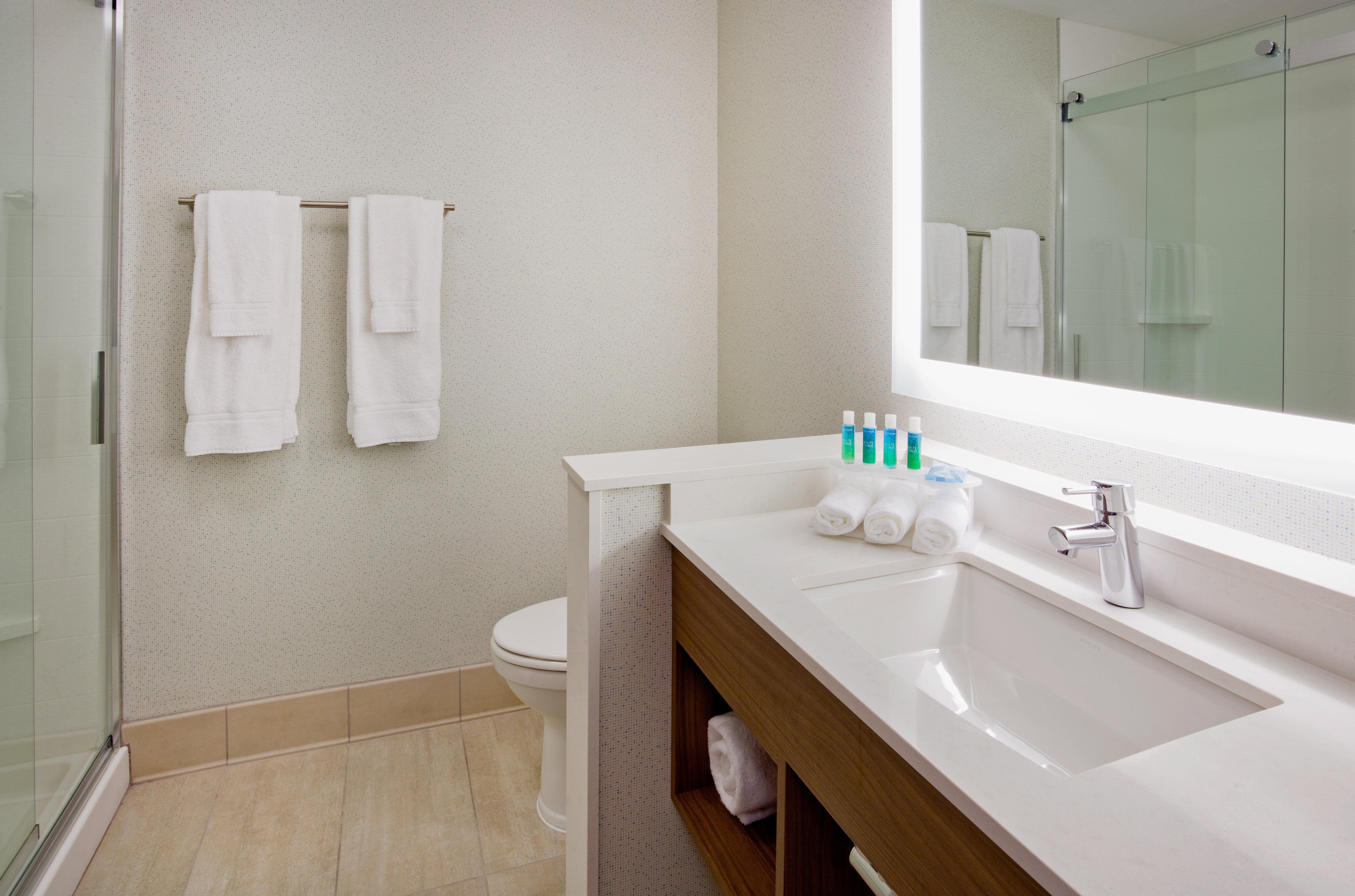 Holiday Inn Express And Suites Des Moines Downtown By Ihg Exterior photo