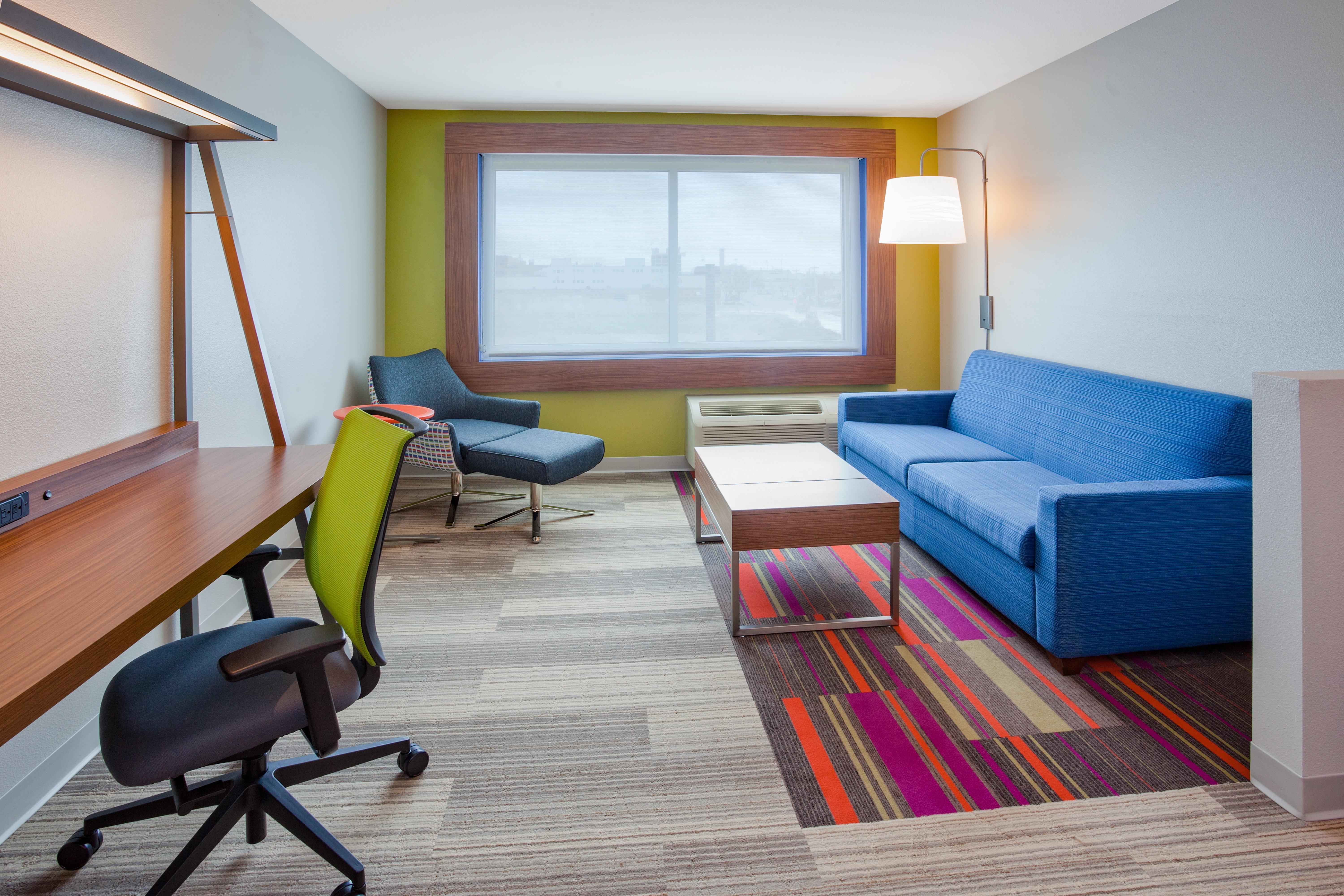 Holiday Inn Express And Suites Des Moines Downtown By Ihg Exterior photo