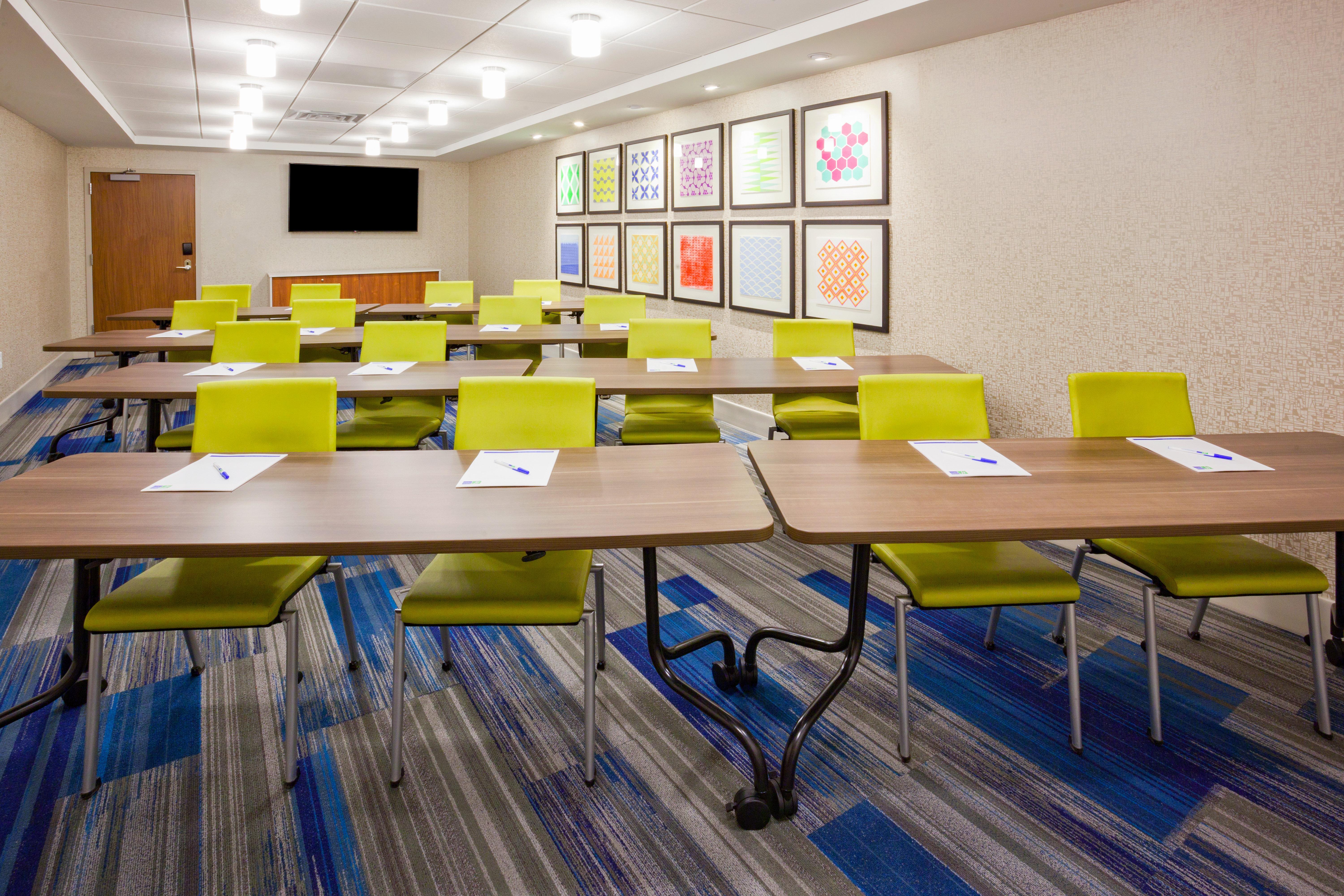 Holiday Inn Express And Suites Des Moines Downtown By Ihg Exterior photo